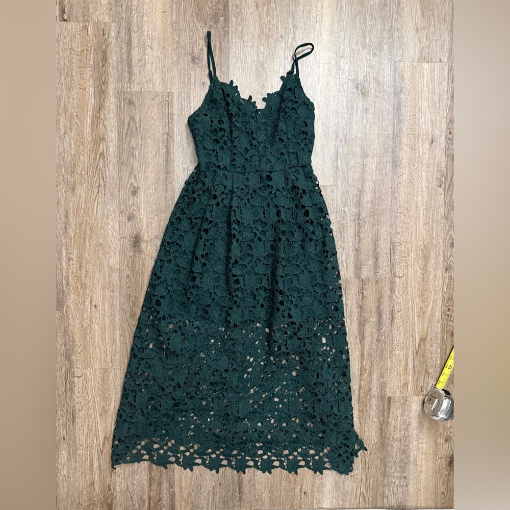 ASTR The Label • Green Lace A-Line Midi Dress - Picture 16 of 16